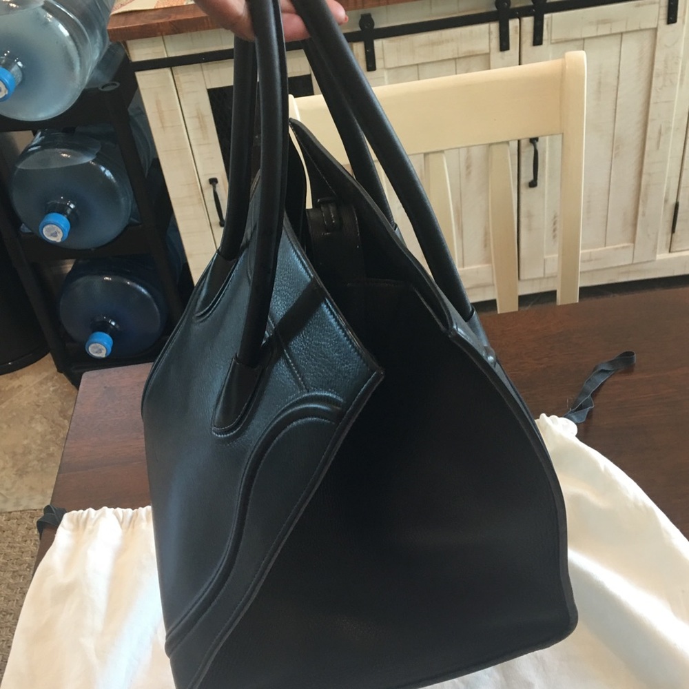 Celine Medium Phantom Tote - Picture 6 of 7